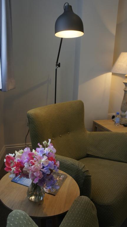 Abergavenny Hotel Екстер'єр фото