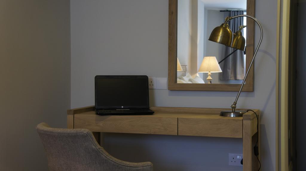 Abergavenny Hotel Екстер'єр фото